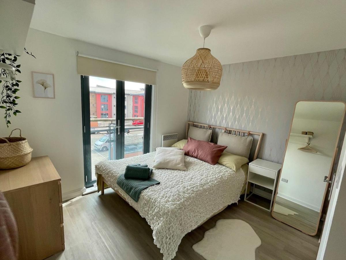 Family Friendly Maritime Apartment Swansea Exterior photo